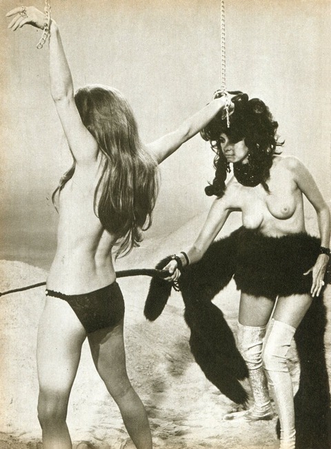 Playmen_08_1969_p_140_Scacco_alla_regina