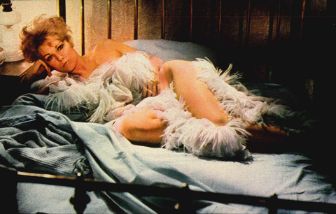 _PB_ITA_1979_01_p_085a_Kim_Novak_123_582lo
