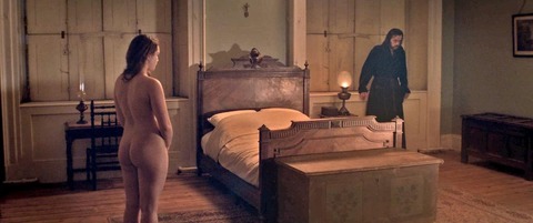 Florence Pugh - Lady Macbeth - 1_2