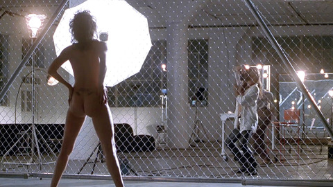 Angelina Jolie & Elizabeth Mitchell - Gia - UR - 1_1