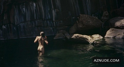 Agutter-Walkabout-HD-n-03