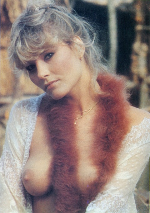 72664_Playmen_01_1983_p_054a_Janet_Agren_123_529lo