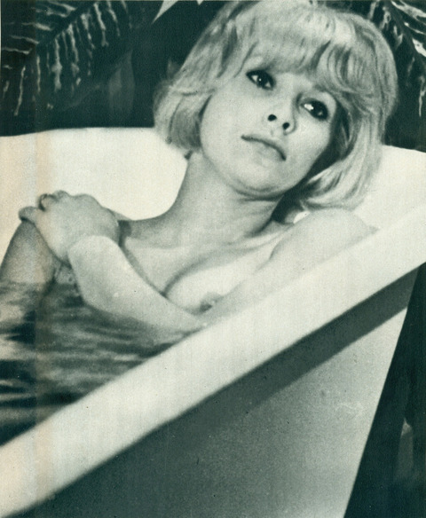 135a_Mireille_Darc
