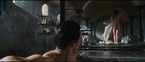 Angelina-Jolie-Wanted-nude-xnews-ss002