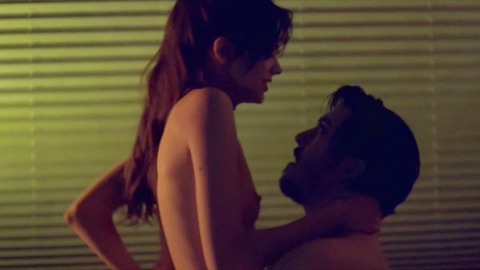Stacy Martin - Rosy - 5_2