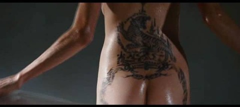 Angelina-Jolie-Wanted-nude-xnews-ss008