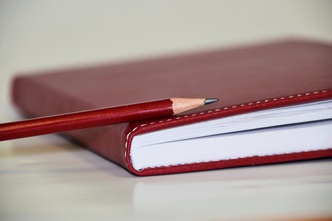 notebook-1939358_640