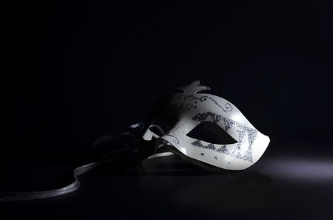 mask-2363966_640