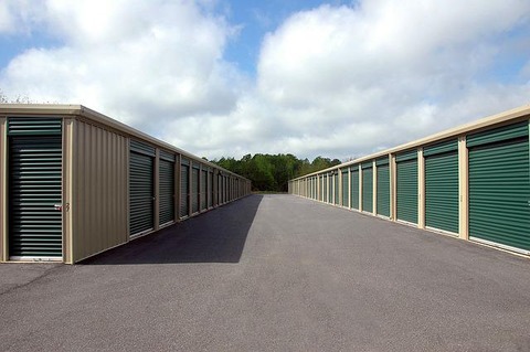 storage-warehouse-gfd1597654_640