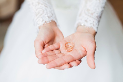 petr-ovralov-239624-unsplash