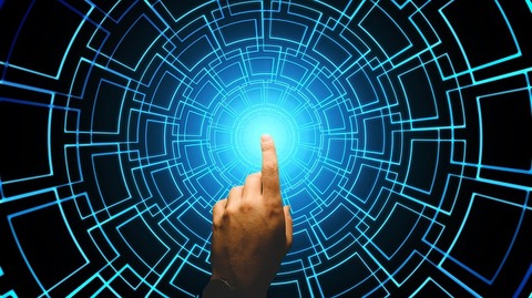 technology-3389885_640