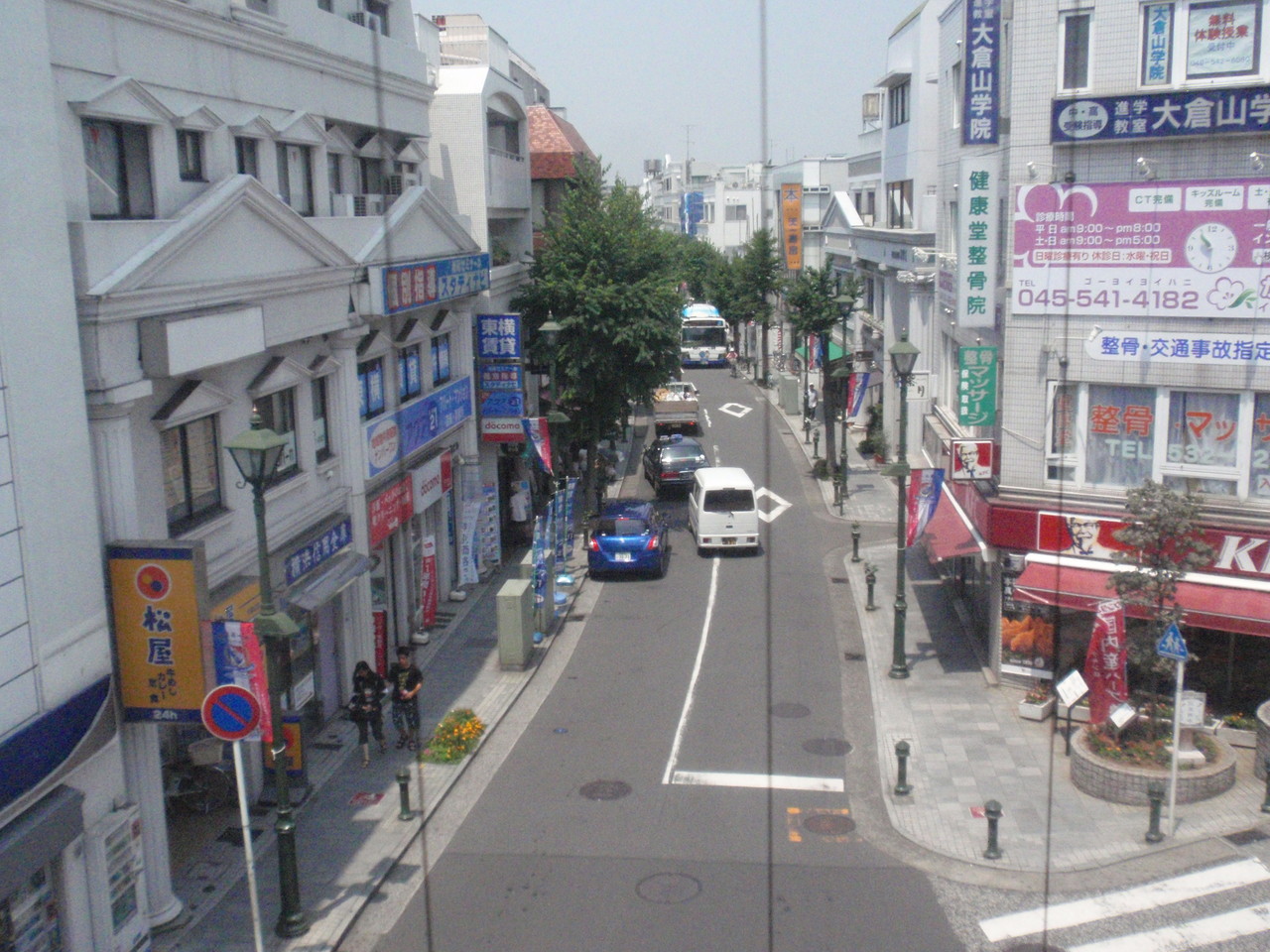 大倉山エルム通 ギリシャ風商店街整備 13年と年 まち 街 町 住人 大倉山エルム通 ギリシャ風商店街整備 13年と年 まち 街 町 住人