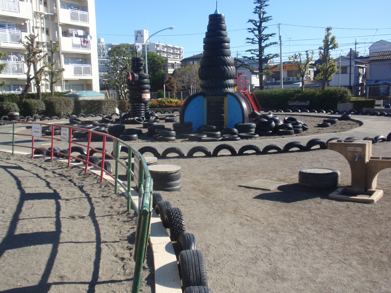 子供の遊び場 タイヤ公園 大田区 12年と14年 まち 街 町 住人