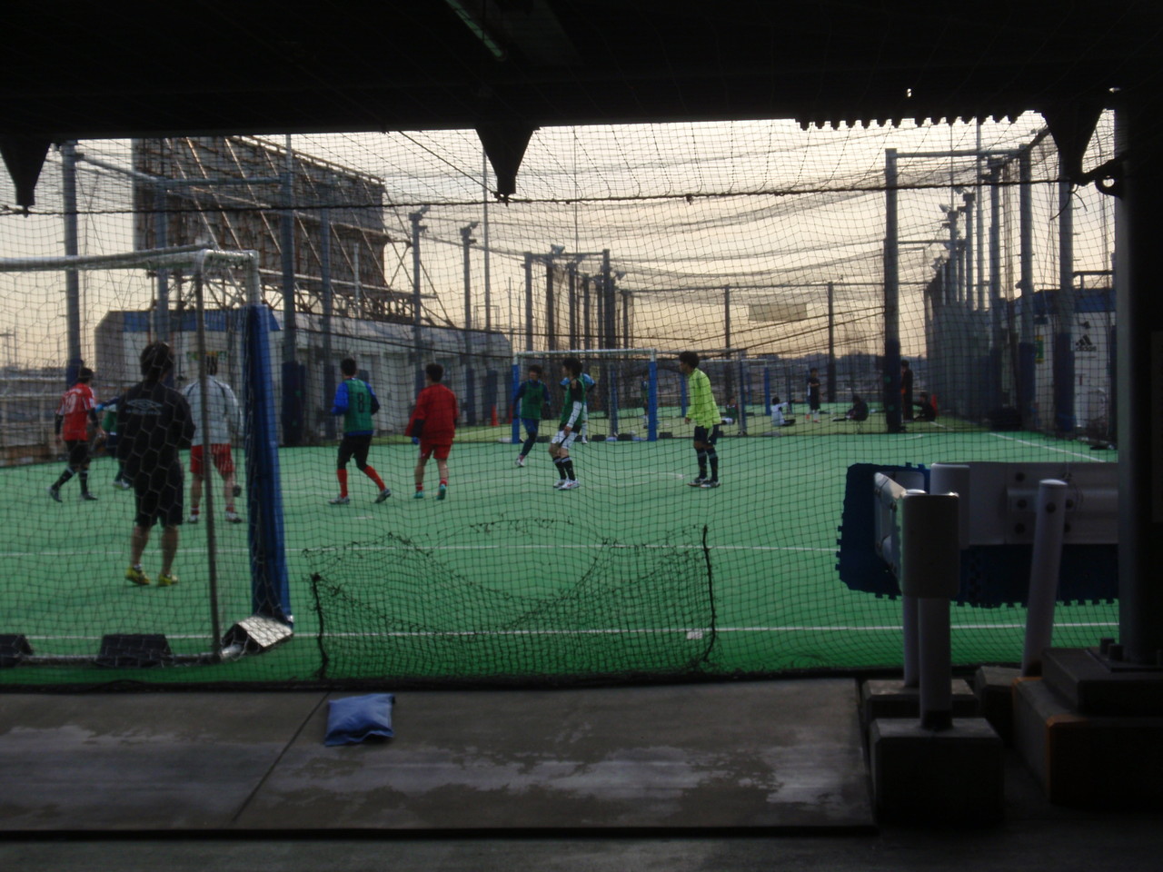 横浜ジョイナス クーパー フットボールコート まち 街 町 住人 横浜ジョイナス クーパー フットボールコート まち 街 町 住人