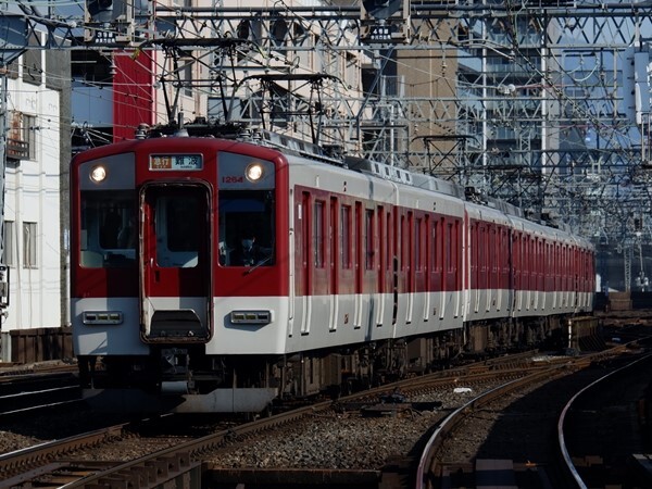 平成に入り登場した汎用性重視の標準軌線向けVVVF車、近鉄1230