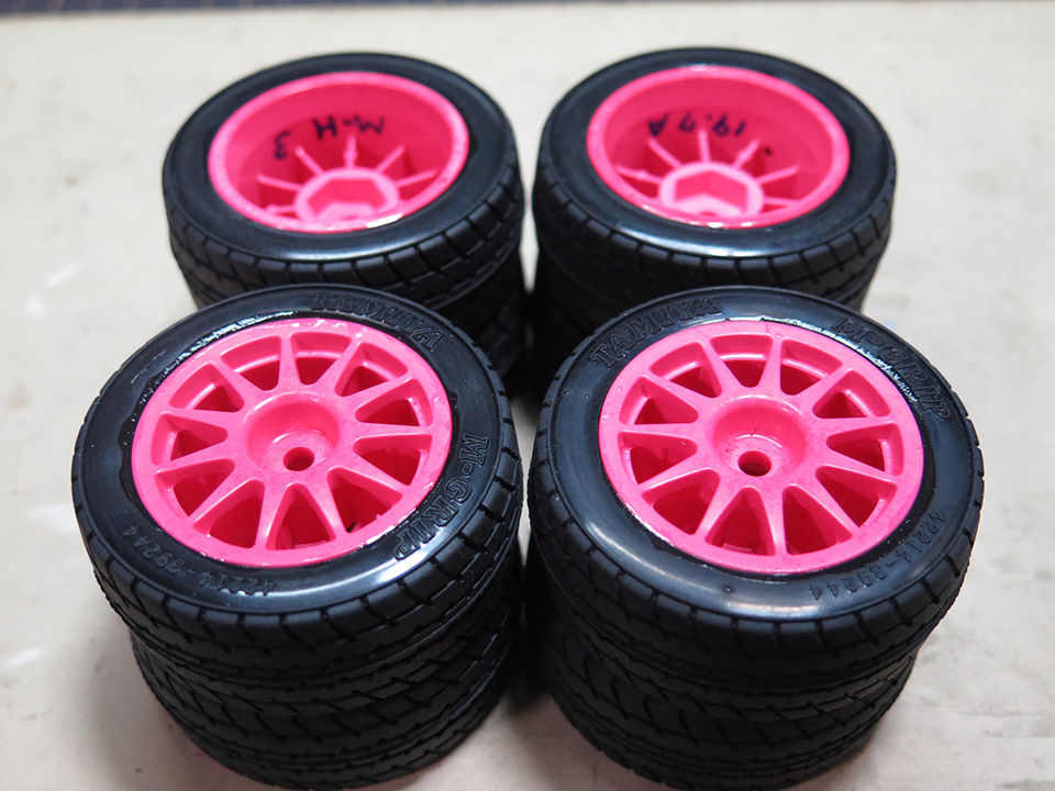 タミチャレ】モーターメンテとタイヤ組み【タミグラ】 : MachineのRC道