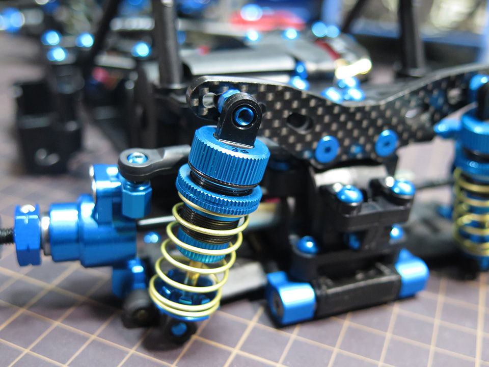 Machineのrc道 M 08 ピロボールナット交換でダンパーセッティングをスムーズに Machineのrc道 M 08 ピロボールナット交換でダンパーセッティングをスムーズに