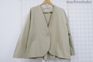 未着用　未使用　ベージュ　ノーカラー　ジャケット　羽織　上着　上衣