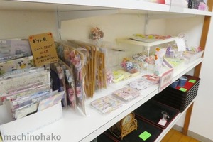 ChaChaさんの作品コーナー　街知の箱　店内