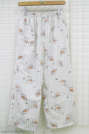 白地　化繊　パンツ　化学繊維　乾きが早い　しわになりにくい　F　フリーサイズ　手作りパンツ　ハンドメイドパンツ