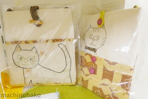 サコッシュ　猫　ねこ　ネコ　刺しゅう　刺繍　ポシェット　ショルダー