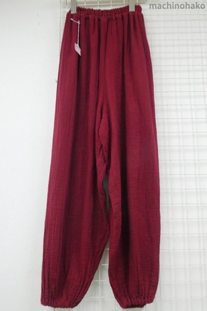 レッド　赤　パンツ　モンペ　綿　コットン　未着用品
