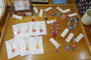 街知の箱　店内　HappyDreamさん作品コーナー