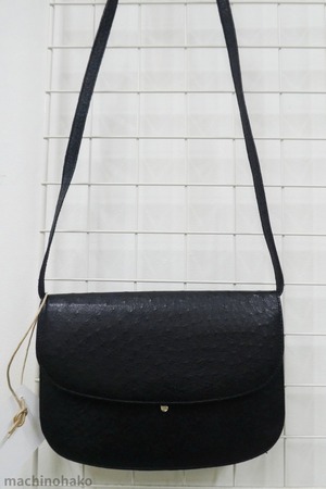 クロ　ブラック　オーストリッチ　バック　ショルダーバッグ　セカンドバッグ　ハンドバッグ