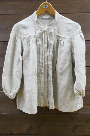 MIYACO　リネン　ブラウス　飾りステッチ　オシャレ