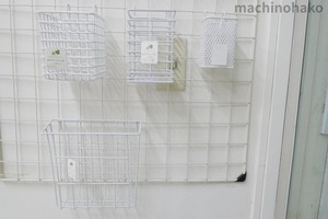 ワイヤー整理カゴ　ワイヤー籠　ワイヤーかご　壁面収納　壁掛け収納　かご　籠　カゴ