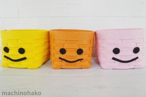 カゴ 顔 オレンジ 黄 薄ピンク 橙 イエロー ミニカゴ 籠 クラフトバンド 紙バンド