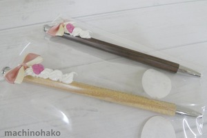 ピンクリボン　ボールペン　茶色　ブラウン　リボン　ベージュ　可愛い　文房具　粘土　デコレーション