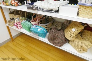 トラの店さん作品コーナー　街知の箱　店内