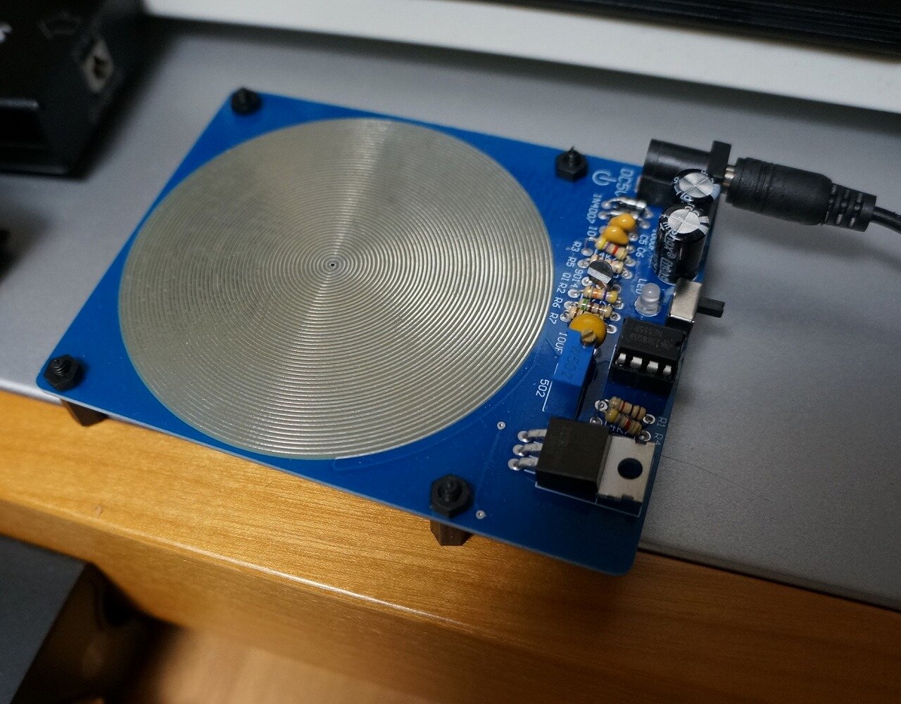 500円のシューマン共振発生機 7.83Hz : まいまいオーディオ Blog