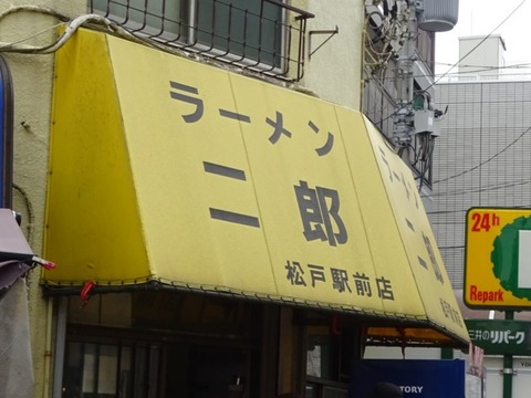 18-10-30-12-06-38-008_deco