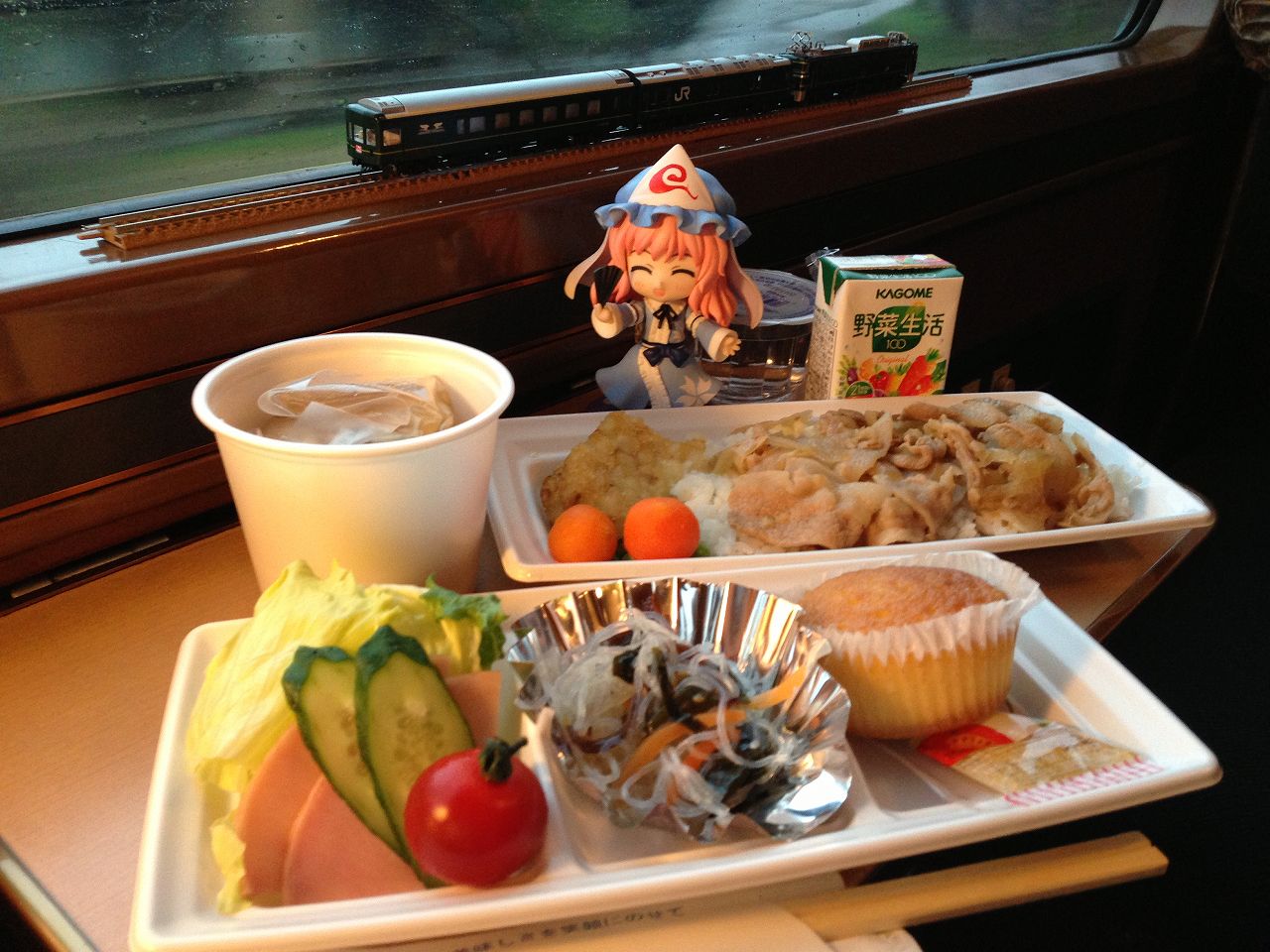 寝台特急トワイライトエクスプレス【その6・第1の夕食『ルーム 寝台特急トワイライトエクスプレス【その6・第1の夕食『ルーム