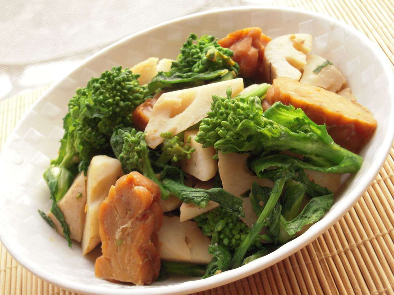 菜の花とテンペと蓮根の柚子胡椒味噌風味 マクロビオティック 簡単 料理 レシピ ゆん ｓ