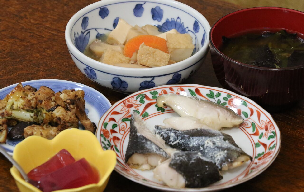 今日の晩飯 銀ダラの塩焼き 反論したい相手でなく世間に向かって 新 マダム珍味の晩飯速報