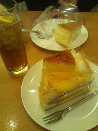 イタリアントマトのケーキバイキング Cakes Assemble