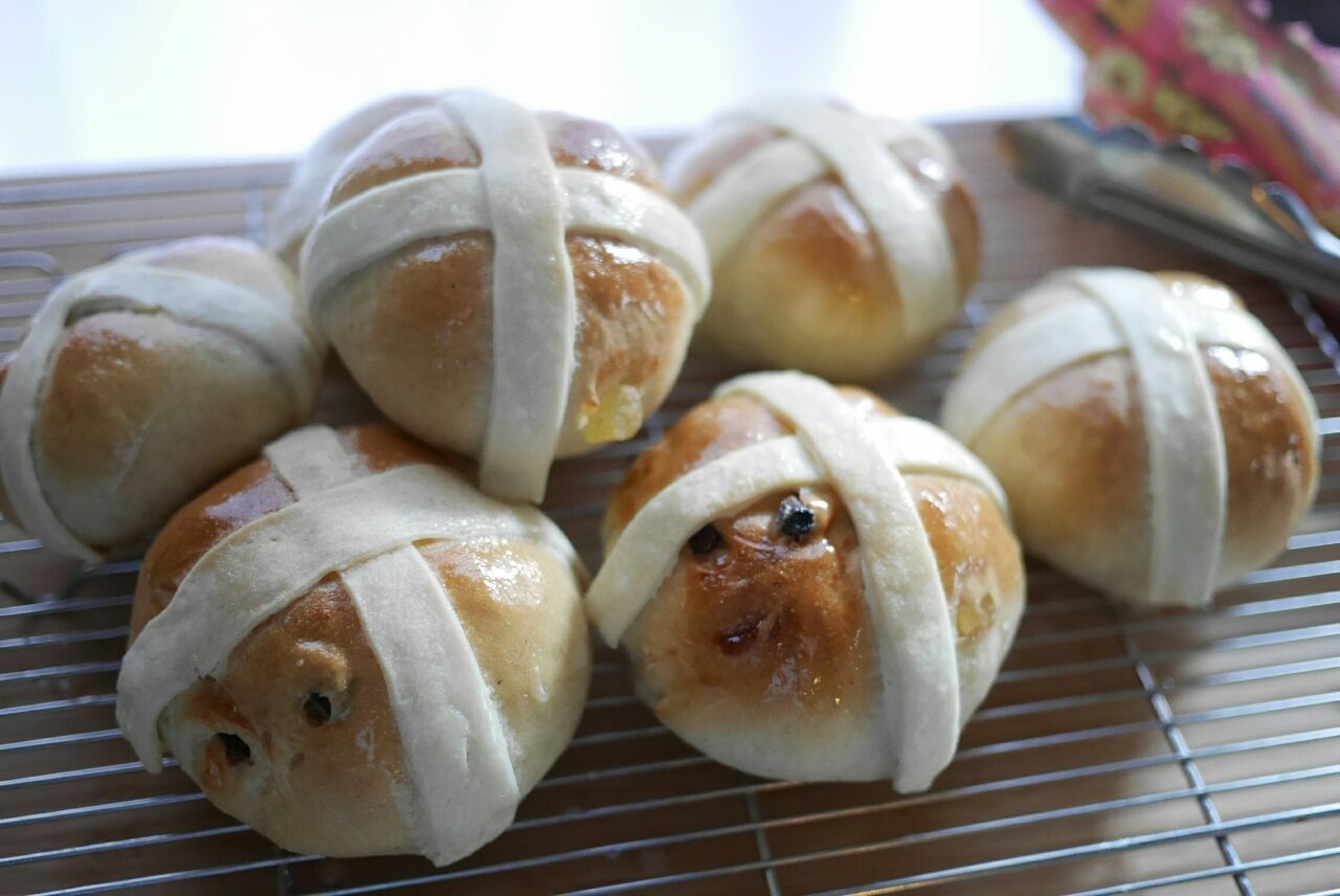 十字架のパン ホットクロスバンズ マダム昌代の野菜で美レシピ