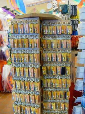 お土産に 何買うの アメリカ 窓 Berkeley
