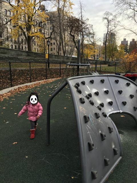公園 West 110th St Playgroundと Subway ハーレム 窓 New York 再び 公園 West 110th St Playgroundと Subway ハーレム 窓 New York 再び