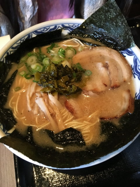 ラーメン：博多赤のれん麺徳 MENTOKU＠ヘルズキッチン : 窓＠New York