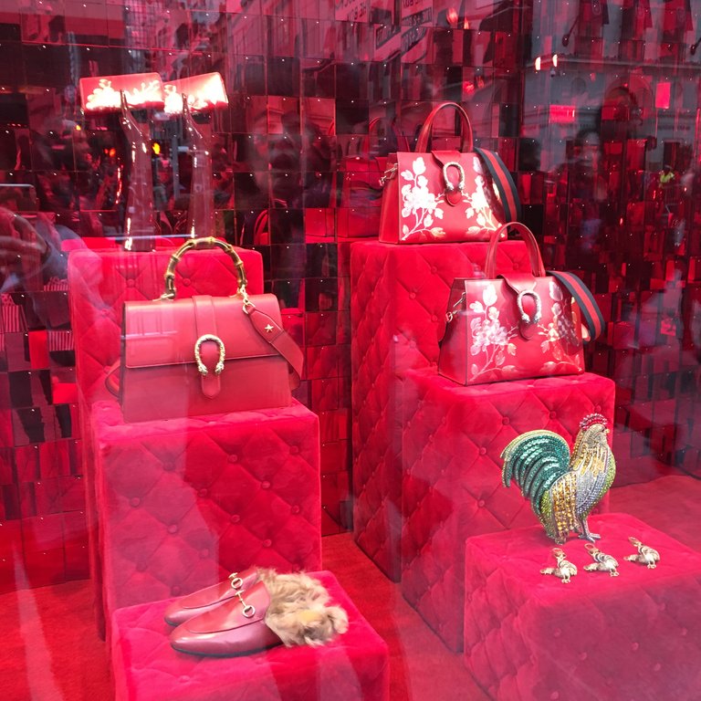 赤い五番街と ゲージュツ Moma Ps1 ロングアイランドシティ 窓 New York 再び