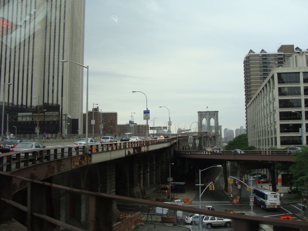 ウィリアムズバーグ橋と ブルックリン橋 窓 New York