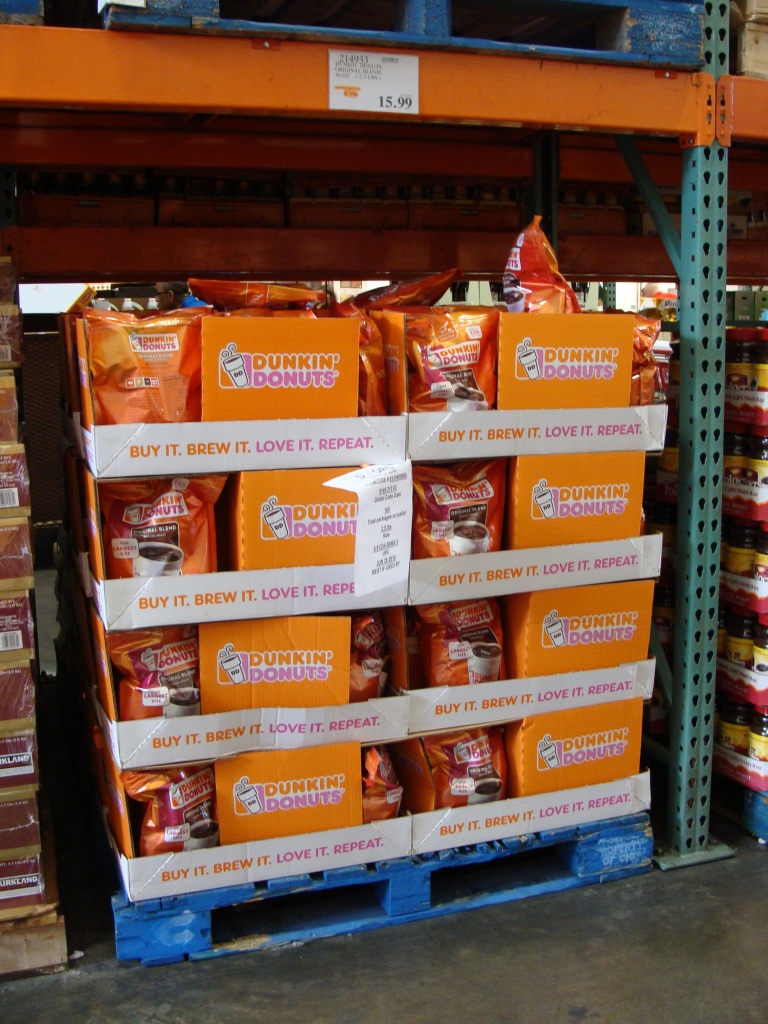 スーパー コスコ Costco Queens と ダンキンドーナツ Dunkin Donuts 窓 New York