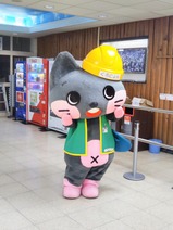 20241121関電トンネル電気バス扇沢駅くろにょん