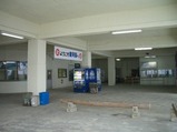 火口東駅舎内