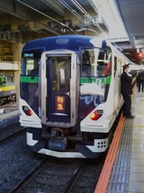 特急おうめ93号立川駅