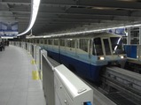 開業日車両
